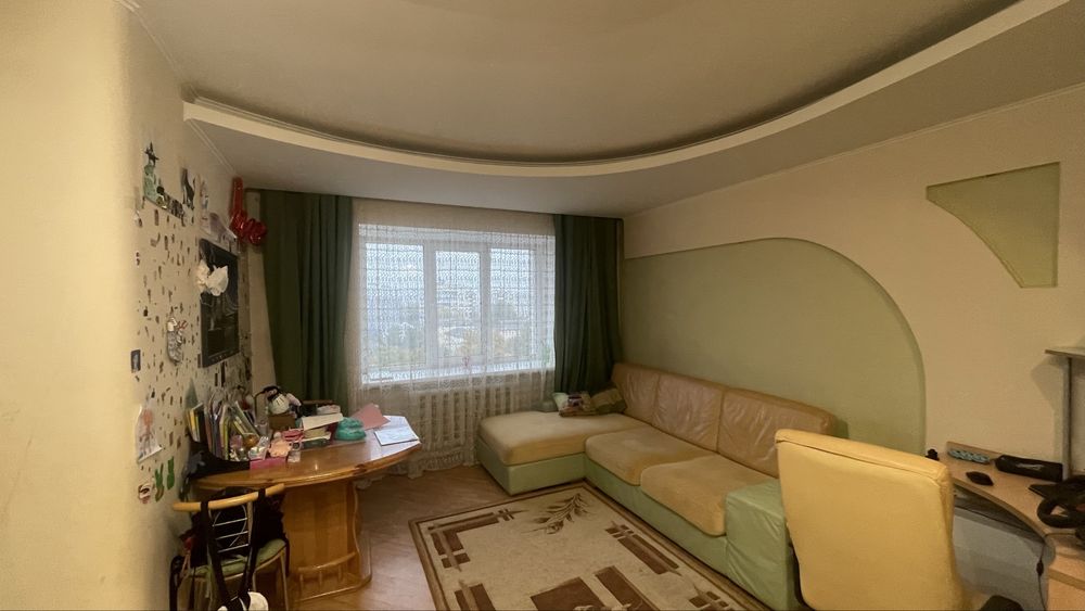 Продам 3-х комнатную квартиру в Центре