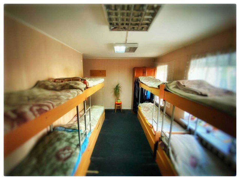 Место в комнате. ст. м. Тараса Шевченко!