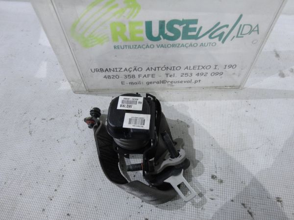 Cinto trás direito KIA Rio II (JB)