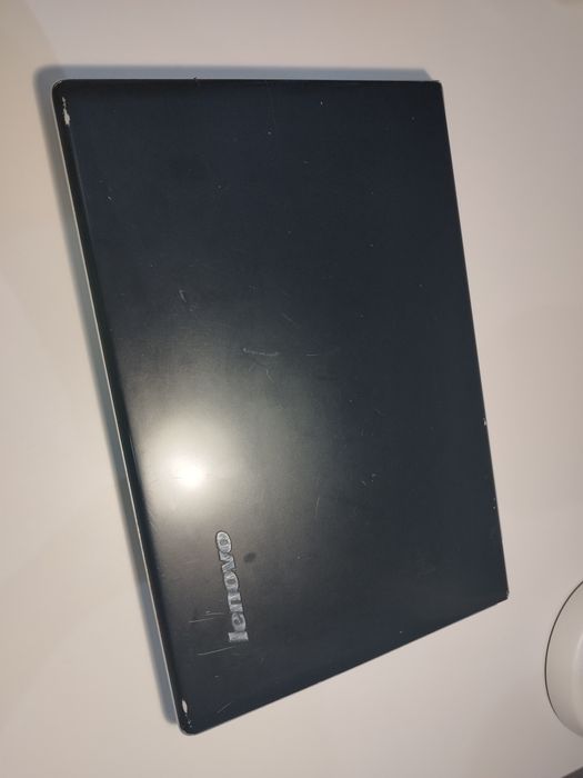 Laptop Lenovo - używany