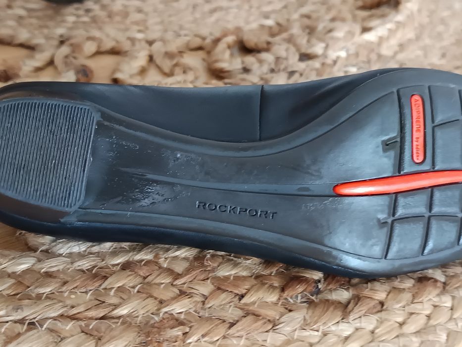 Sapatos pretos confortáveis "Rockport -Adiprene by Adidas"