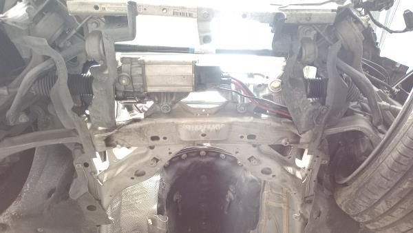 Charriot frente BMW 5 (F10)