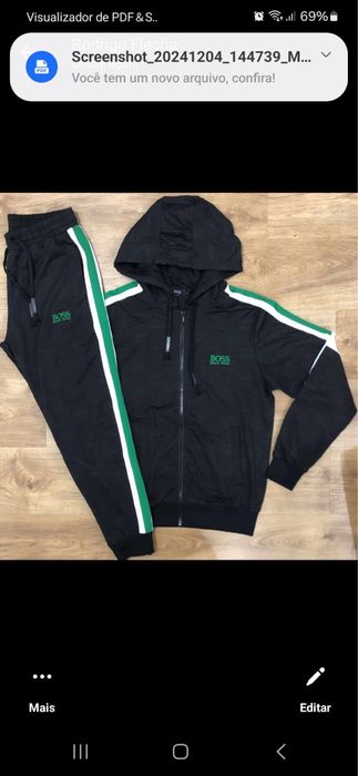 Fato de treino desporto.