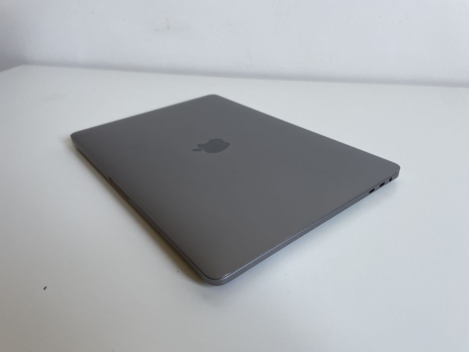 MacBook Pro A2251 2020 13 cali, Intel Core i7, 16GB