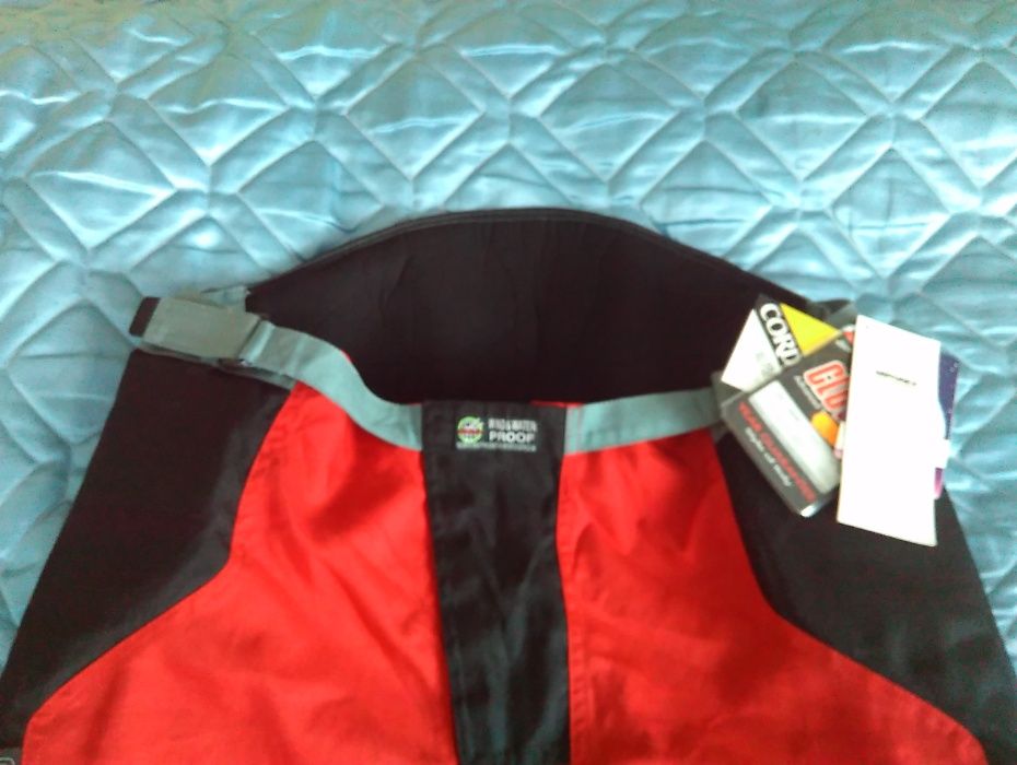 Spodnie Clover rozm. 60