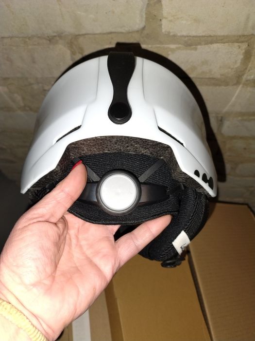 Sprzedam kask narciarski