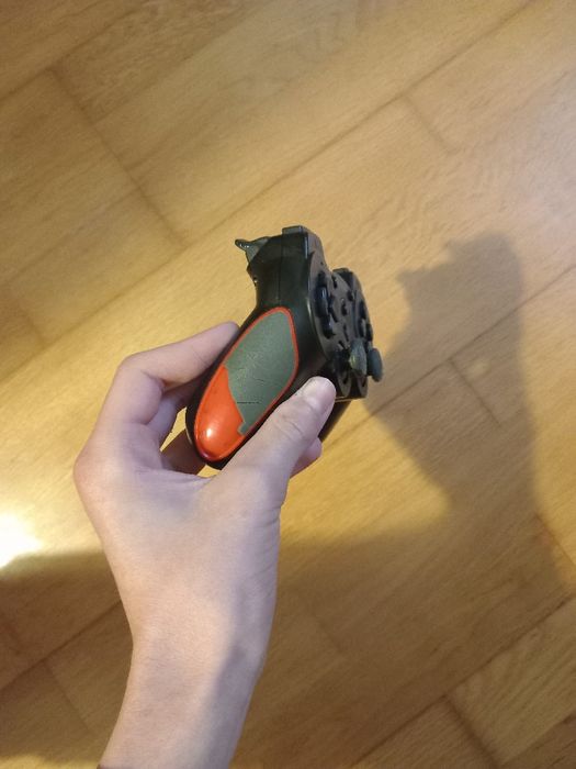 Ps3 Slim, 5 jogos e 2 comandos