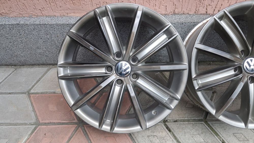 Оригінальні диски титани VW Tiguan Passat  5/112R18 vag