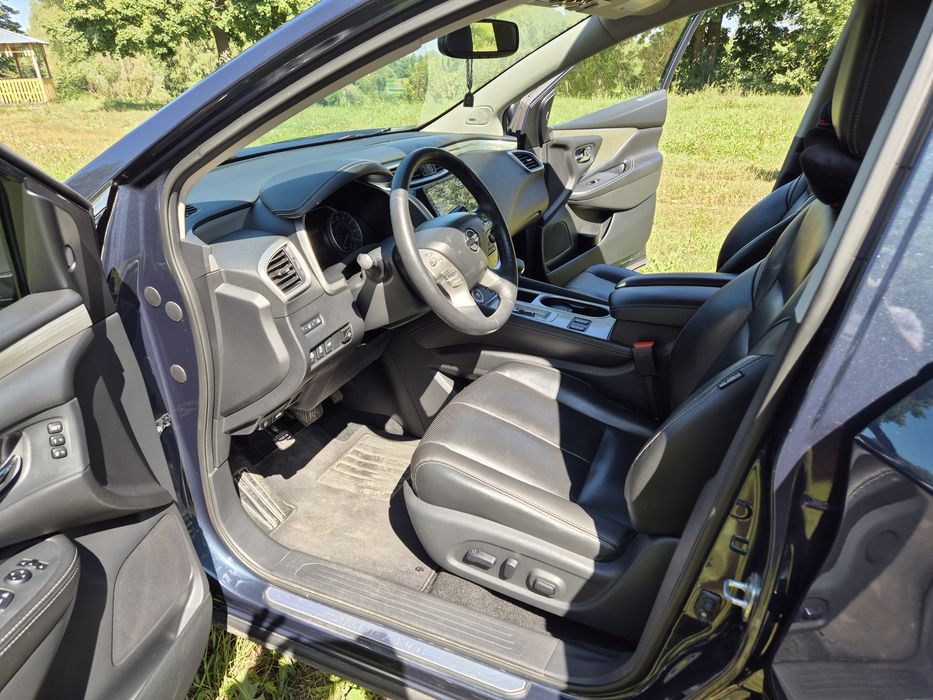 Продам свій автомобіль Nissan Murano Z52