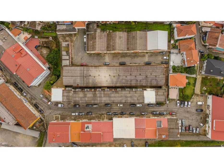 Vende-se Armazém - Braga Ao Fórum Altice