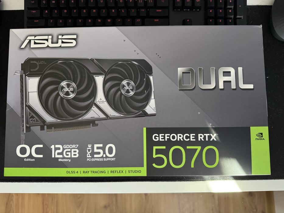 ASUS GeForce RTX 5070 Dual OC 12GB GDDR7 DLSS4