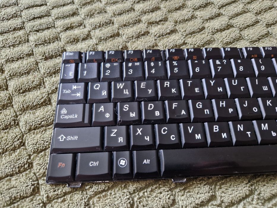 Клавіатури HP 630 та Lenovo G560 на запчастини, відновлення