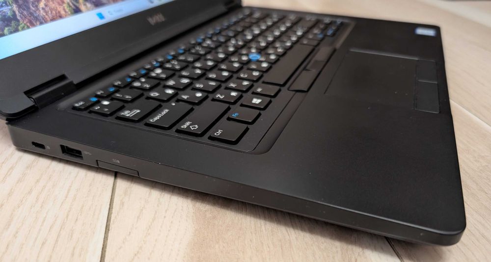 Ноутбук Dell Latitude 5490 i5 16GB 256GB SSD FullHD Windows 11 Pro