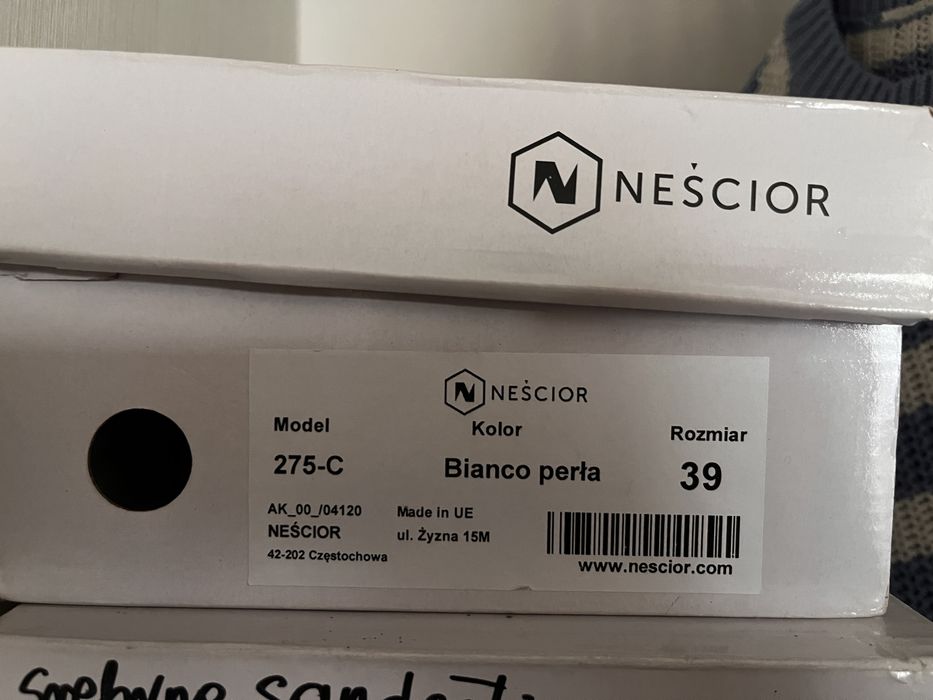 Buty ślubne Neścior – rozmiar 39, eleganckie białe szpilki