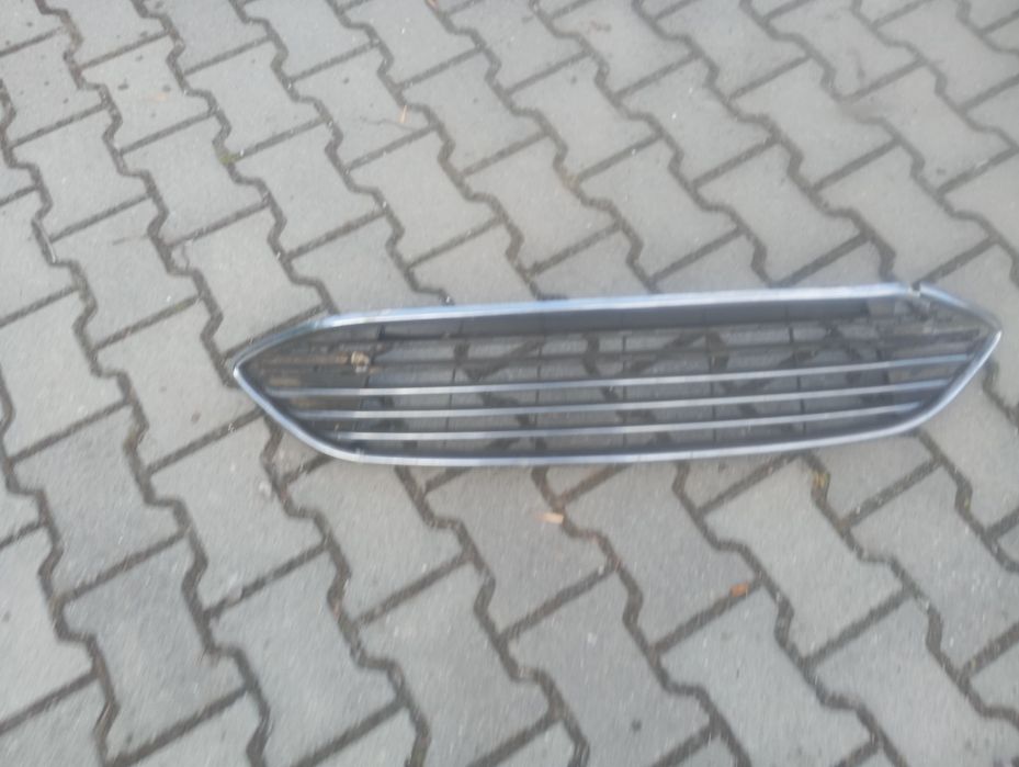 Grill atrapa chłodnicy Zderzaka przedniego przód Ford C-Max MK2 Lift