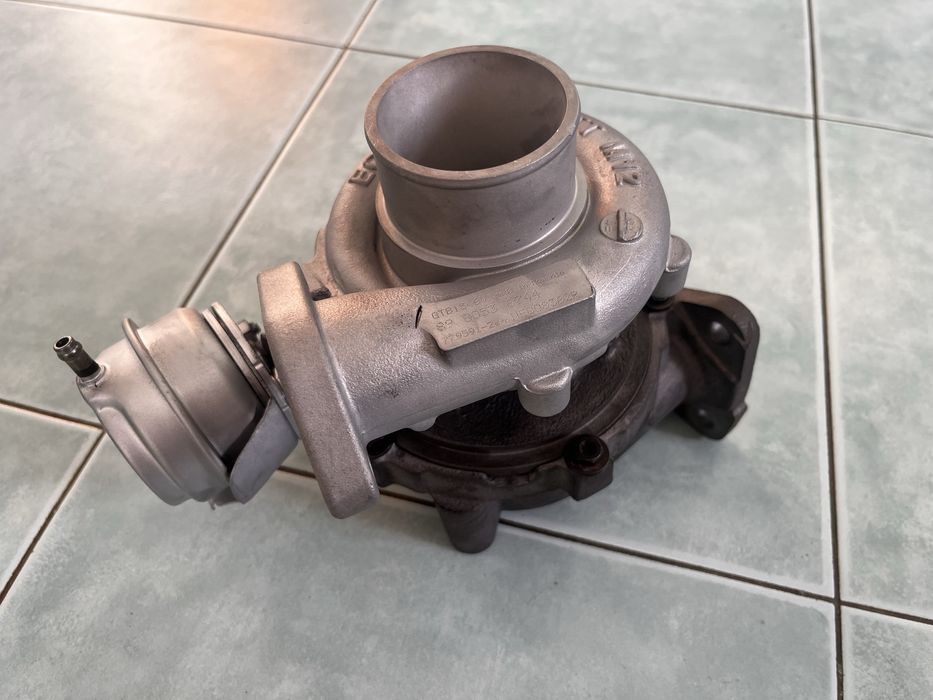 Турбіна турбина Opel Astra  Zafira Meriva 1.7 CDTI