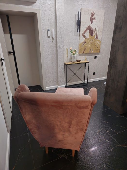 Fotel Uszak Werina + pufa.