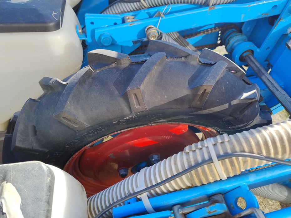 Сівалка MONOSEM NC B-12R