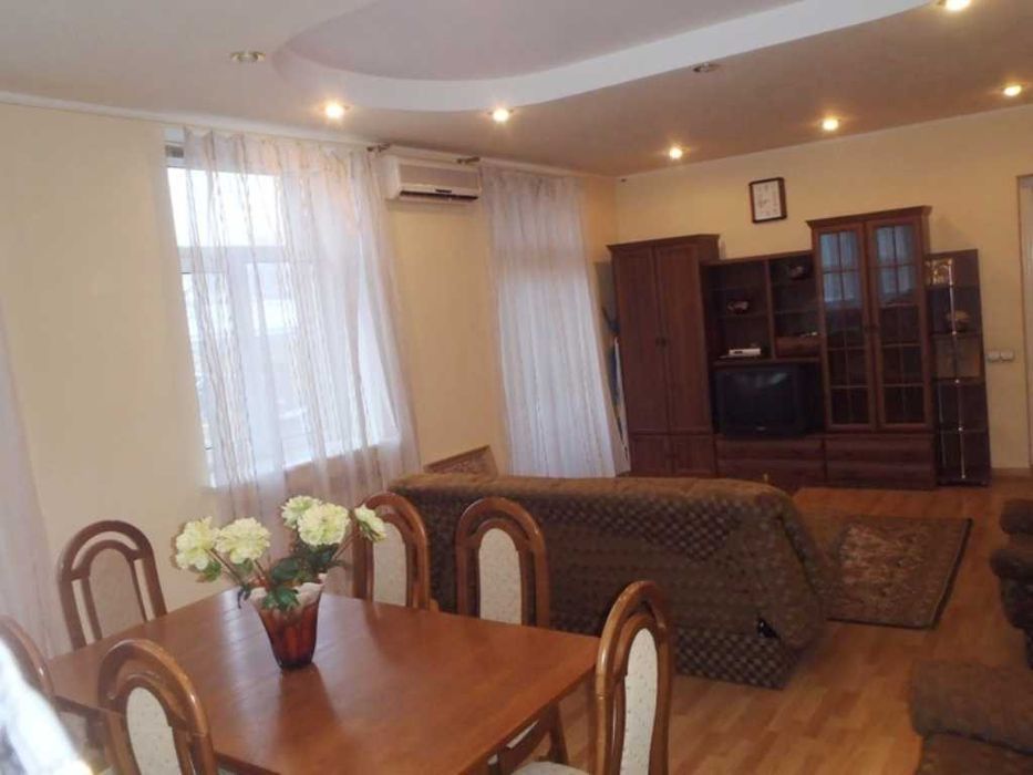 Здам 2-к. Метро Золоті Ворота - 5 хвилин пішки