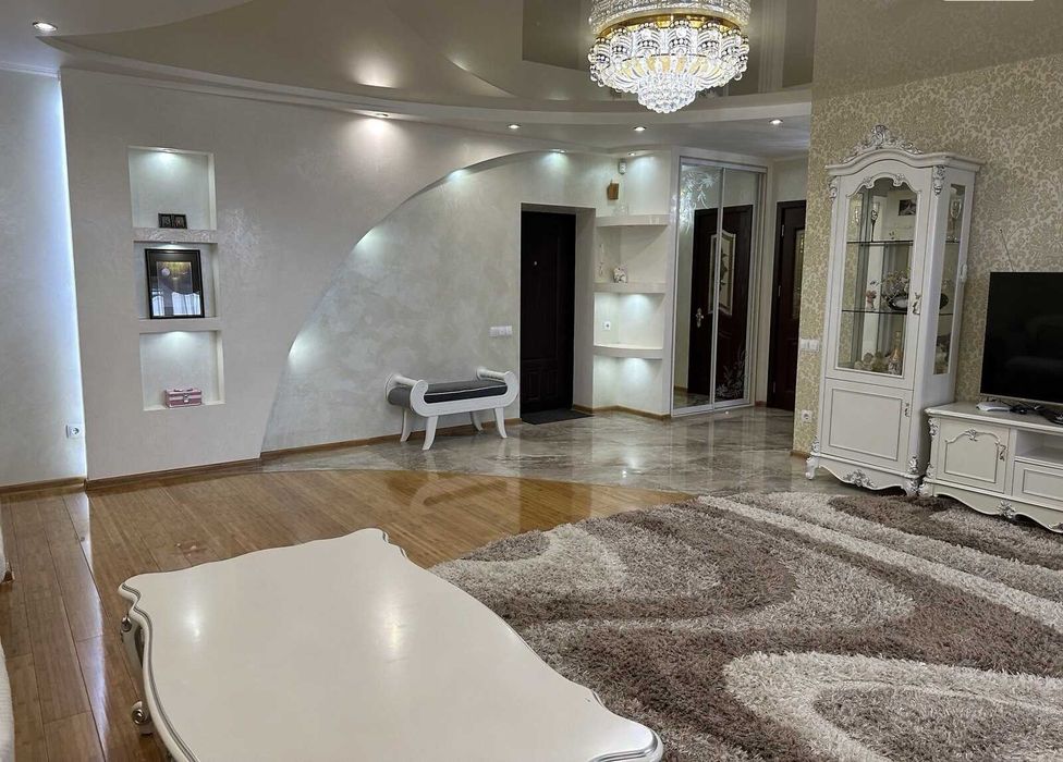 36241 Ексклюзивний дворівневий пентхаус 157м² на Південно-Заході: Вид, Якість, Простір!