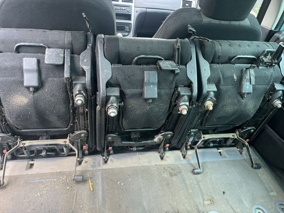 Задній ряд/сидіння трансформер Пежо 307 SW