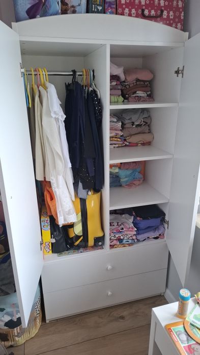 Zestaw mebli dziecięcych