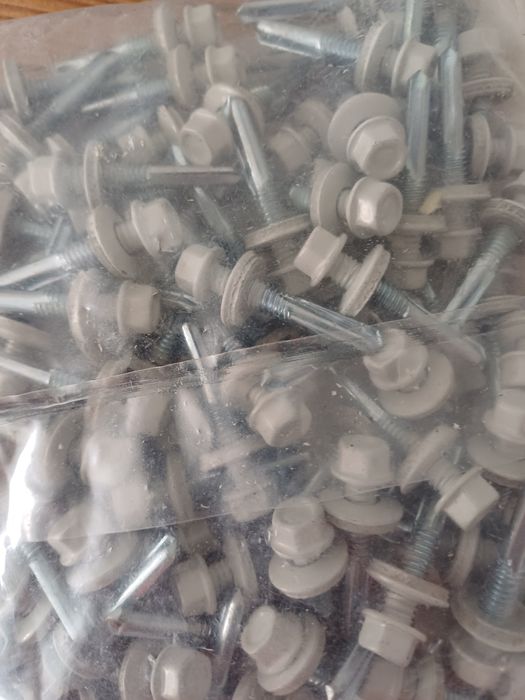 Parafusos autorroscantes