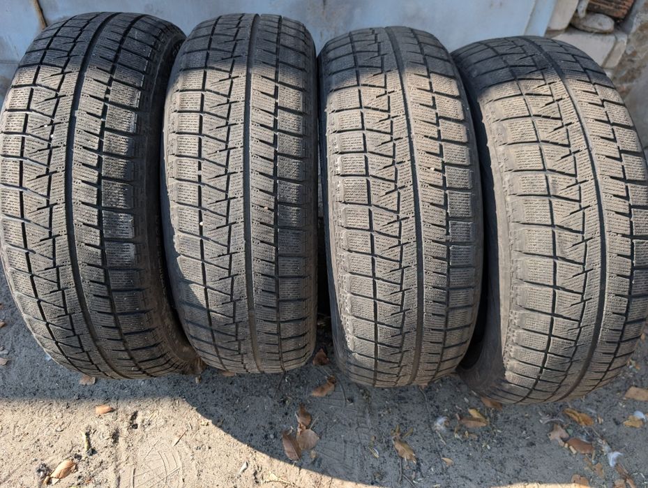 Bridgestone Blizzak gz 205 60 r16 4од
