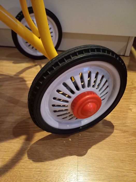 Велосипед для малюків