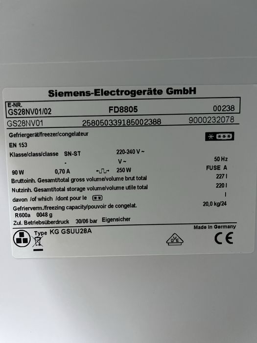 Морозильна камера Siemens FD8805