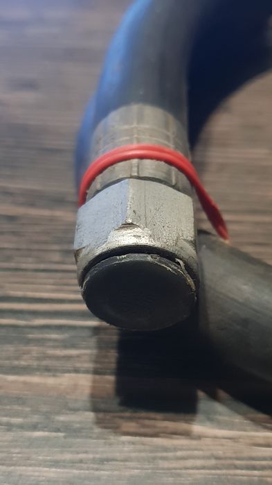 Przewód hydrauliczny Wąż wysokociśnieniowy P11/A11/511M/C8 10/700-16
P