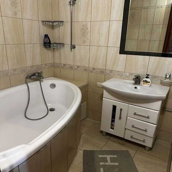 Продаж 2к квартири 65 кв. м на вул. Кармелюка