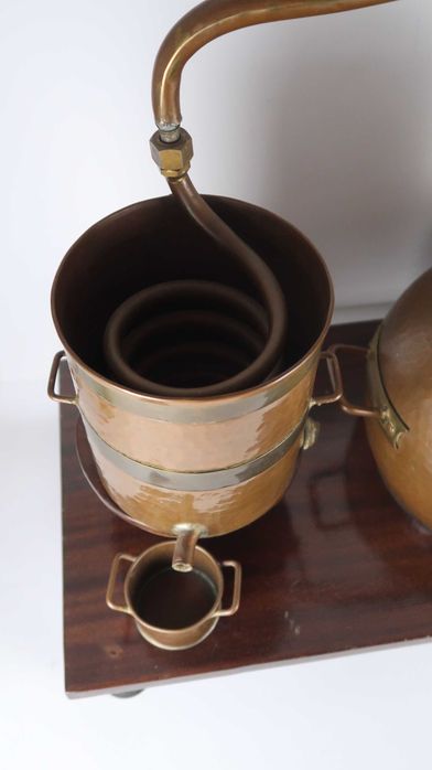 Alambique antigo em cobre 5 lt com suporte
