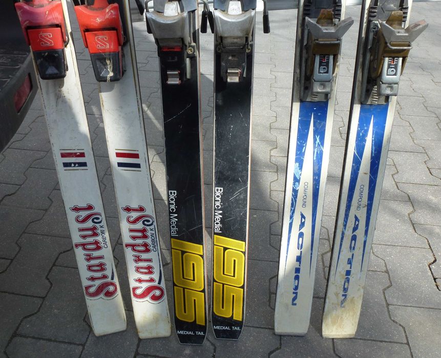 NARTY zjazdowe. Austria, Francja.