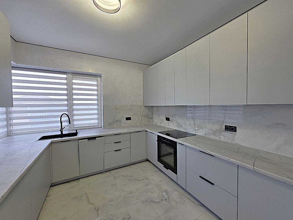 Продаж будинку! Путрівка!Новий, сучасний, меблі, техніка, камін!Ліцей!