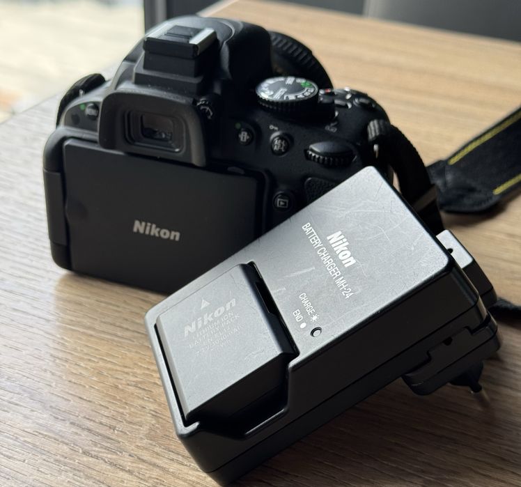 Фотопарат Nikon d5100 пробіг 7728