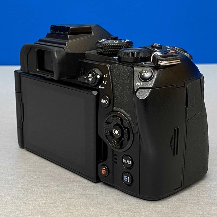 Olympus OM-D E-M1 Mark II (Corpo) - 20.4MP