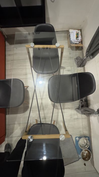 Mesa de vidro. 6 lugares