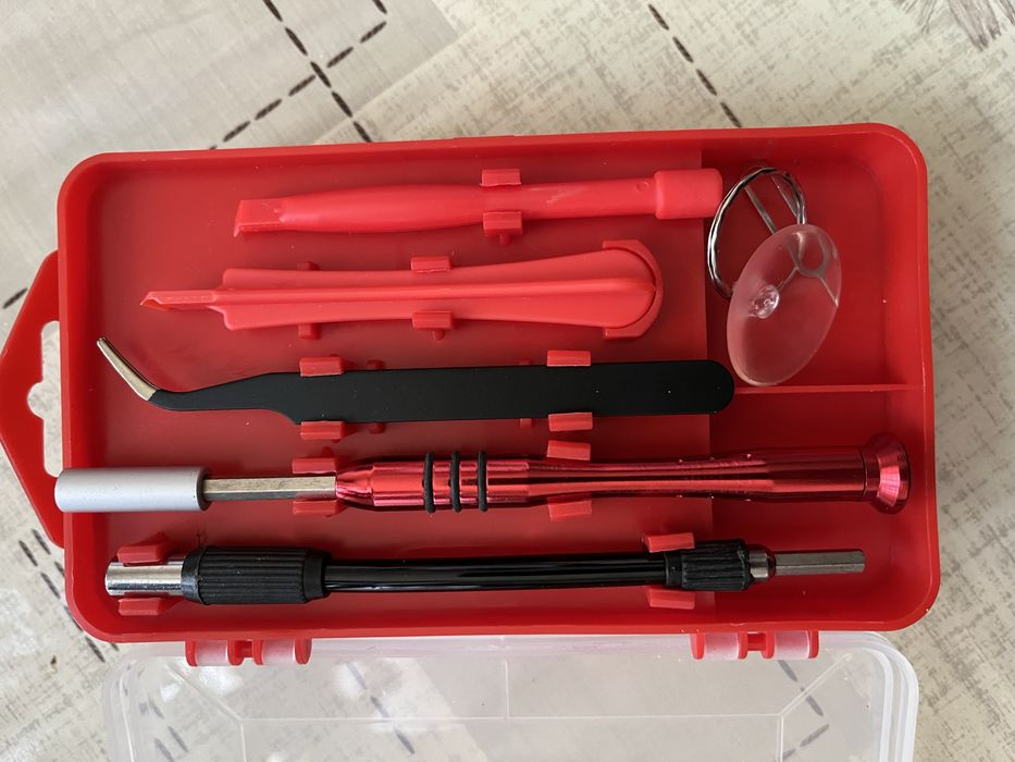 Zestaw precyzyjnych śrubokrętów