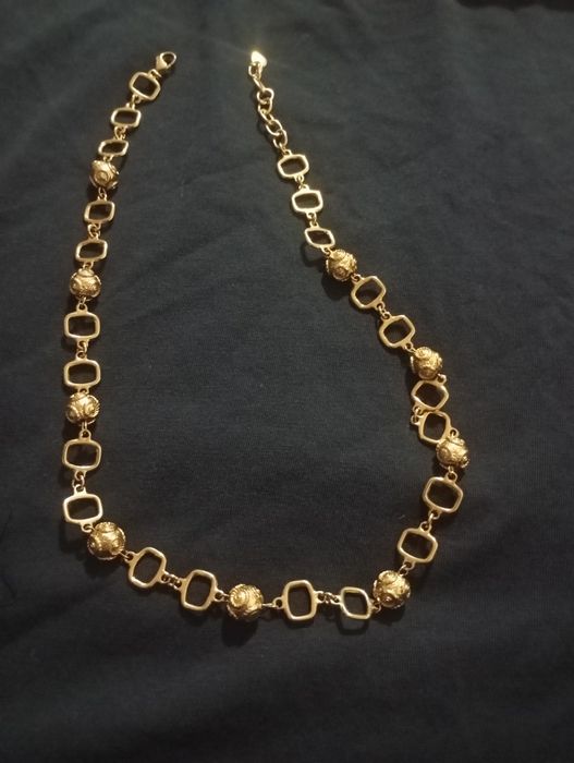 Colar de contas de Viana banhado a ouro