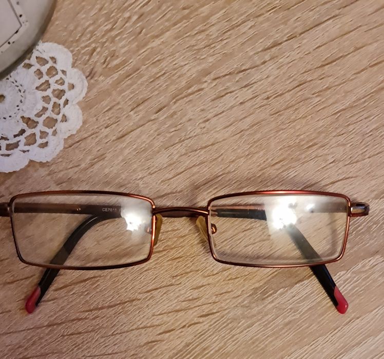 Korekcyjne okulary-metalowe bordowe oprawki