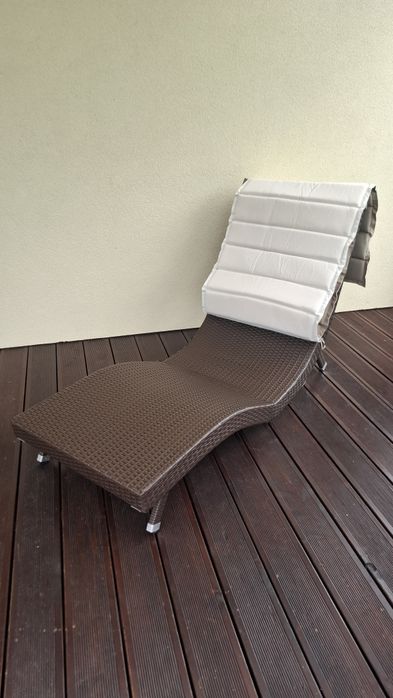 Leżak ogrodowy ratanowy