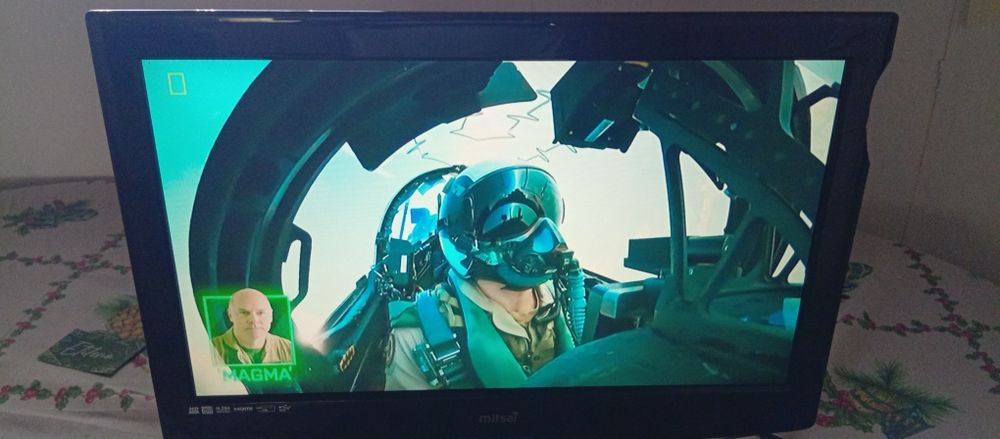 TV/ Monitor (negociável)