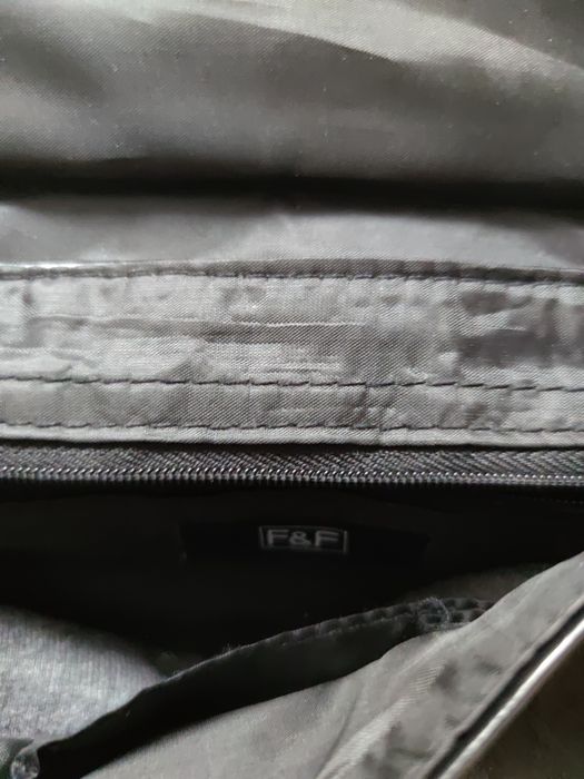 Torebka w kolorze czarnym