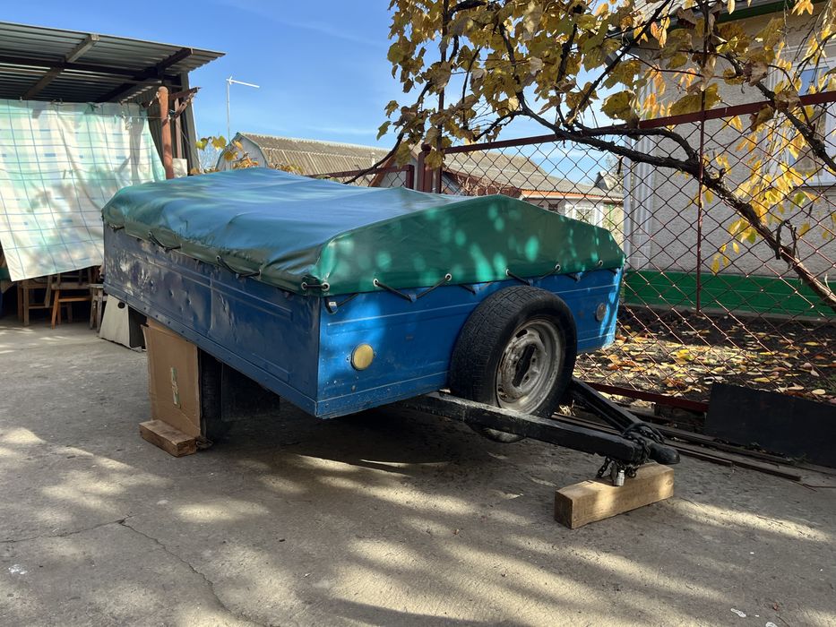 Причіп легковий усиленний .