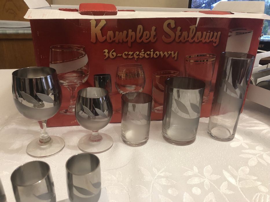 Zestaw/komplet stołowy 36-u szklanek