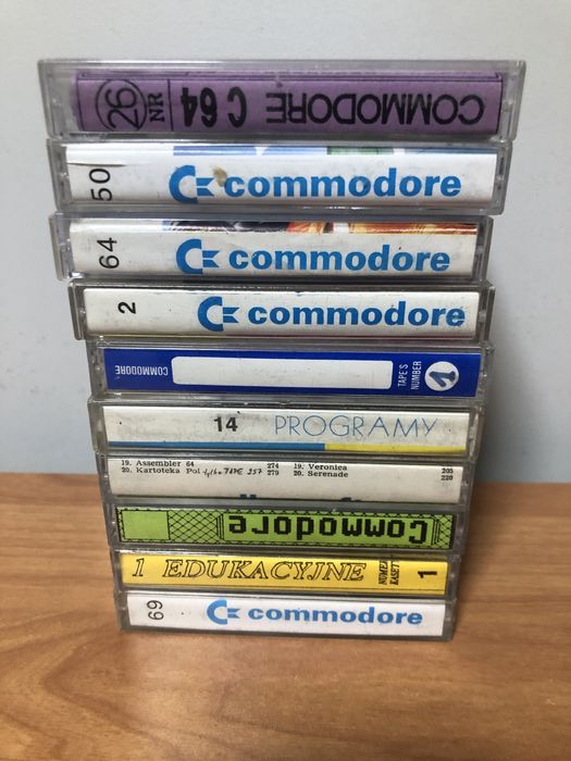 Zestaw 10 kaset gry , programy retro Commodore 64, różne w pudełkach