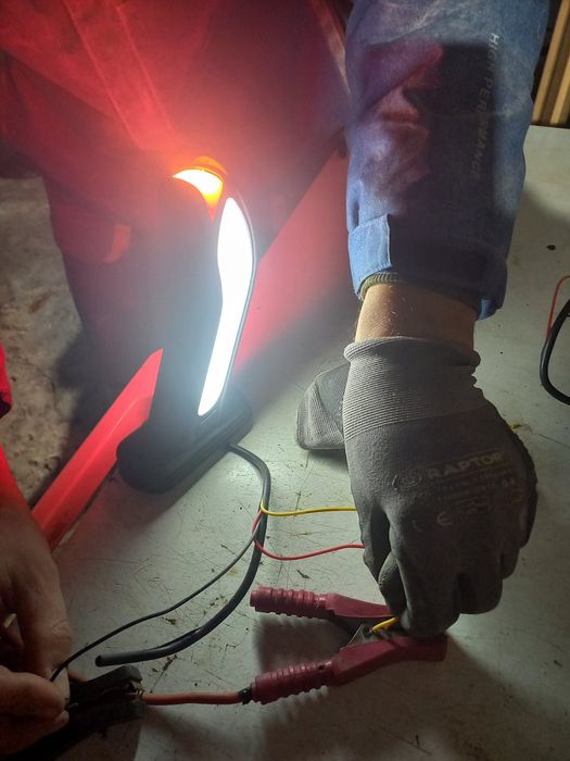 Рожки Led на прицеп габарити на прицеп фуро 24v габарити заноса: 250 ...