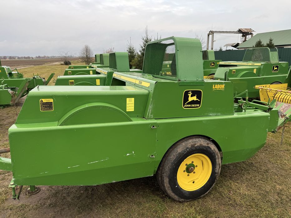 Пресс подборщик JOHN DEERE 330 Тюкопрес, Прес підбирач