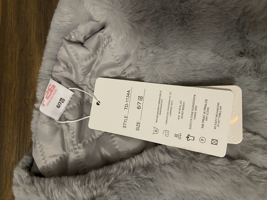 Zestaw bluzka, legginsy i kamizelka 116/122